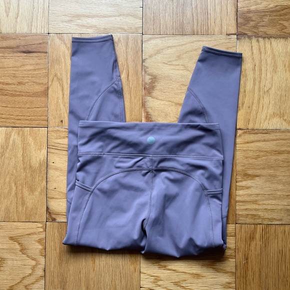 Threads 4 Thought Reactive Purple Pocket Leggings 7/8” - Picture 2 of 2